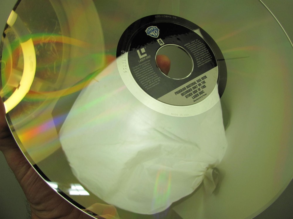 SURVIVING PICASSO 2-Laserdisc LD WIDESCREEN FORMAT VERY GOOD