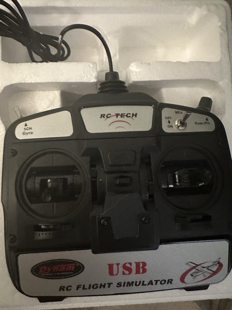 Dynam USB RC Flight Simulator Controller In Original Box USED CONDITION
