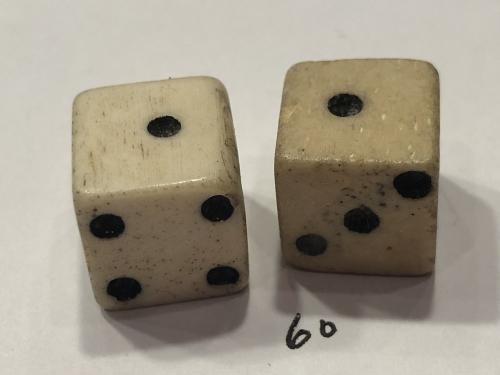 vintage Pair Bone (Bovine) Dice 1/2”