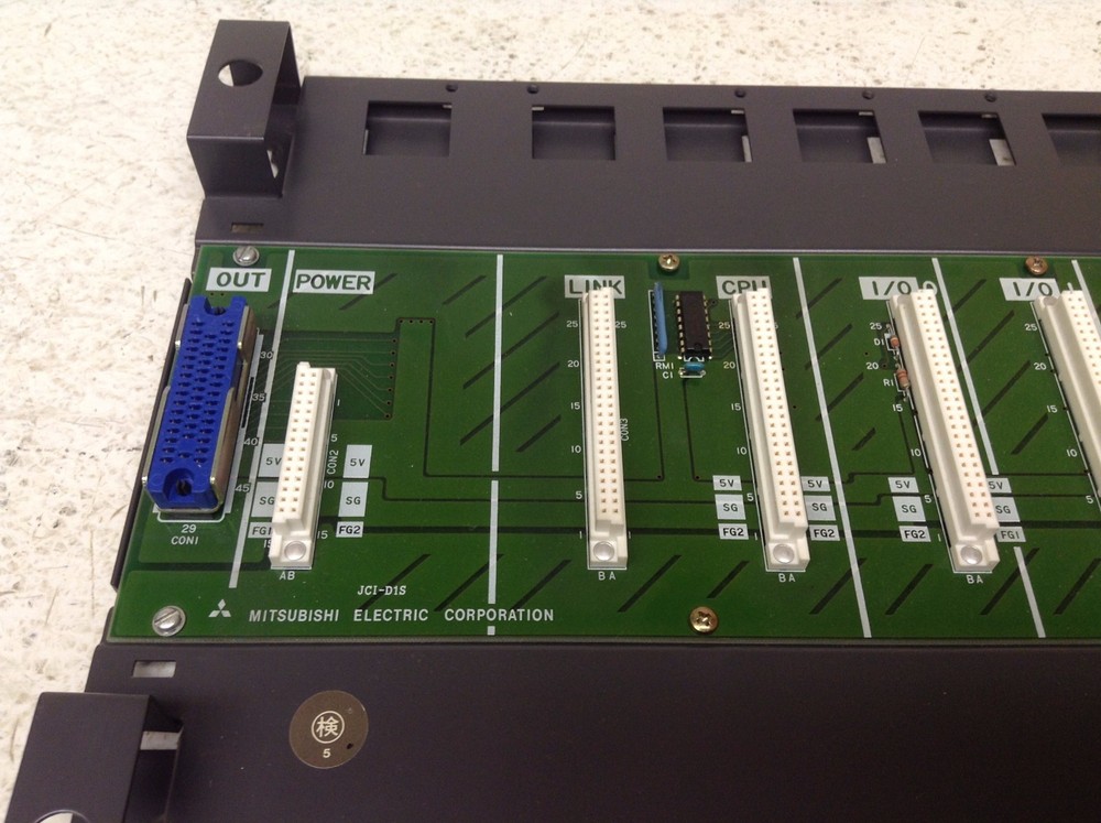 Mitsubishi Melsec A38B-UL Rack Chassis Unit A38BUL