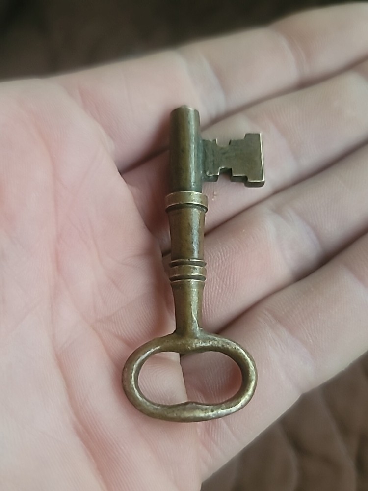 Awesome Old Solid Brass Skeleton Key ☆ Antique Metal Key!