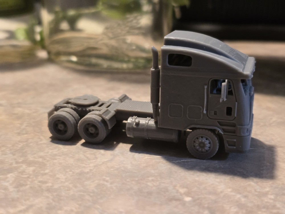 Ho Scale Freightliner Flb Sleeper No Aero Undecorated Kit 3D Printed