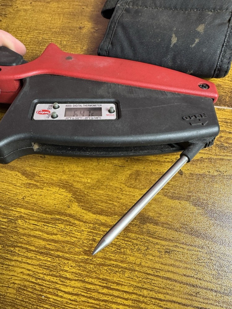 Cooper 4005i Digital Pipe Clamp Thermometer With Case Works Read Description