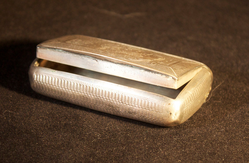Silver Snuff Box MAKE ME AN OFFER!!!