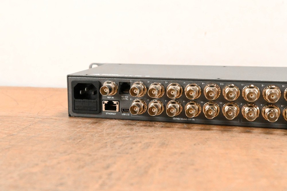 Blackmagic Design Smart Videohub 12x12 CG01P7B
