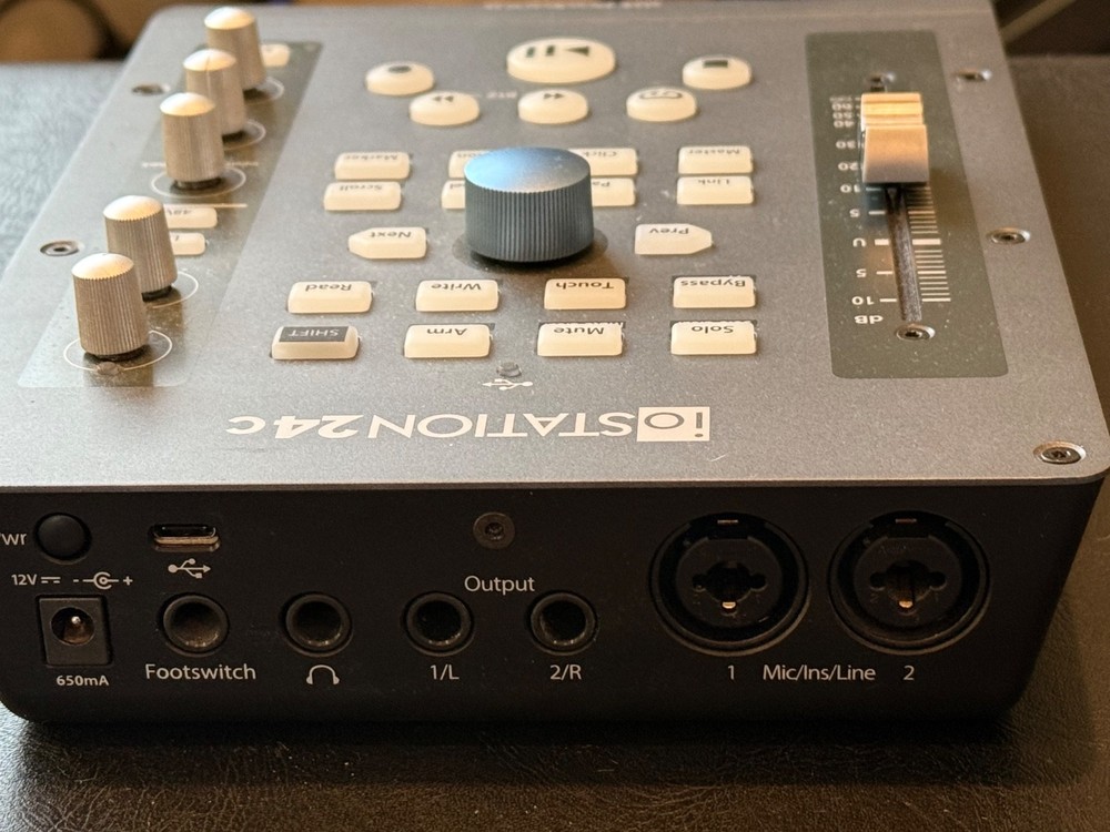 PreSonus ioStation 24c USB-C Audio Interface & DAW Controller – Great condition
