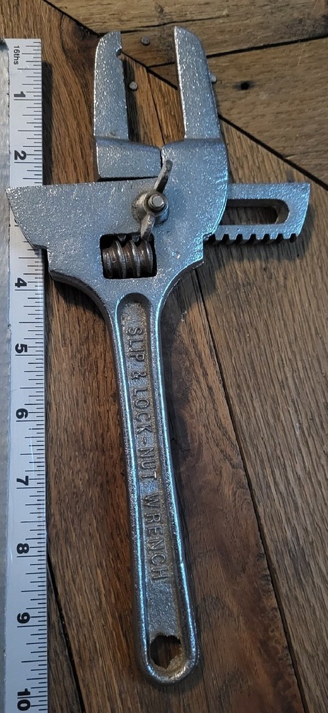 Plumbers Adjustable Wrench Slip And Lock Nut 1"-3"