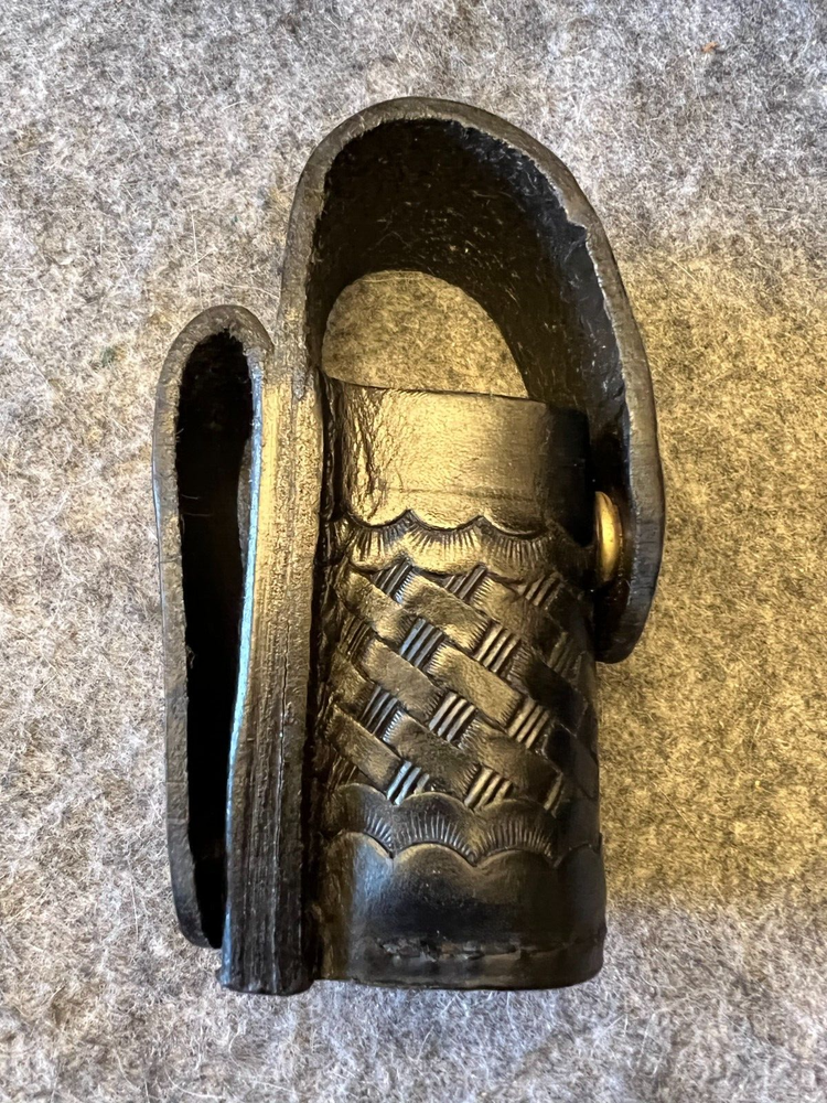 Ted Blockers Custom Holsters Mace Holder