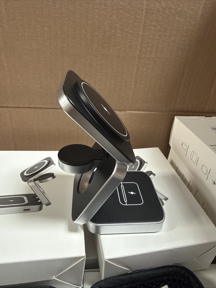 ChargeDeck 3-in-1 Foldable Wireless Station - For Apple & Android