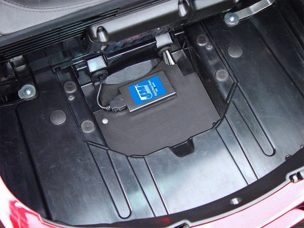 Bluetooth USB Aux Music Player GL1800 2001-2010 CD Input Replacement Kit