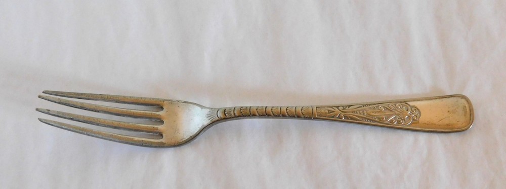 Dinner Fork - 1846 Rogers Silver Plate - Unknown Leaf Scroll Pattern   #P94