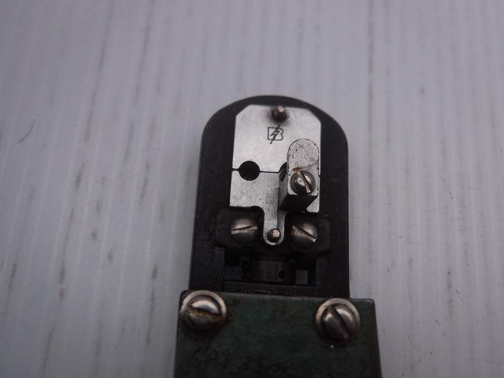 Brandy N22RVMT-3 Hand Crip