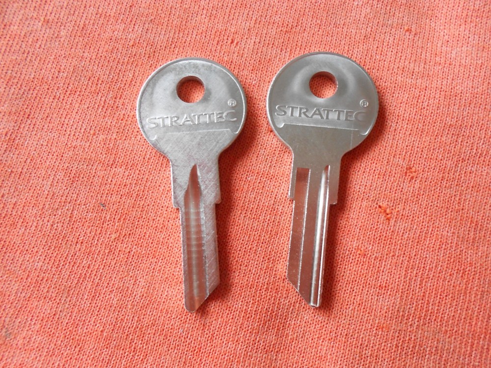 2 JEEP KEY BLANKS 1947 - 1967