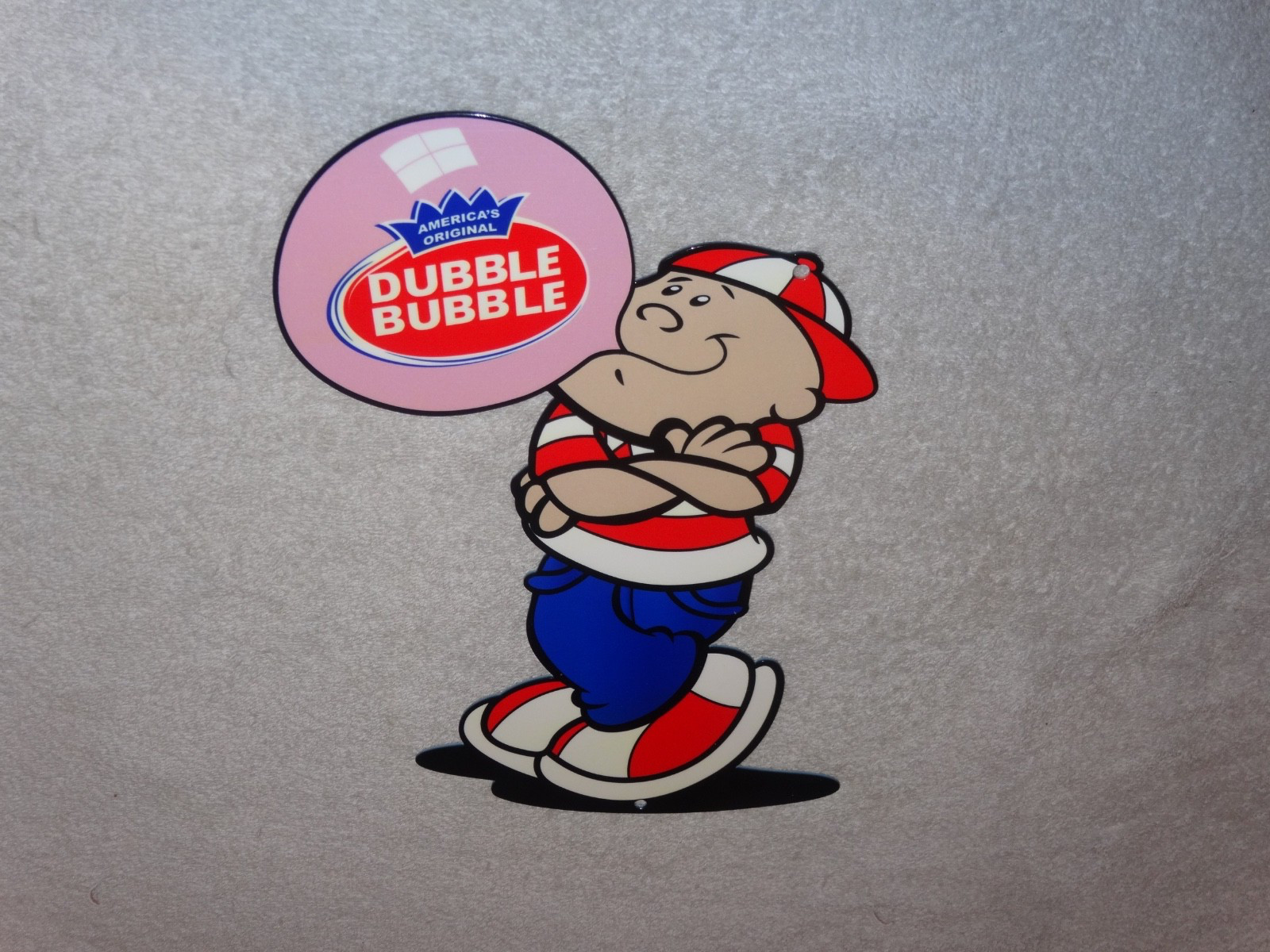 VINTAGE DUBBLE BUBBLE BOY BLOWING FLEER CHEWING GUM 10" METAL GASOLINE OIL SIGN!