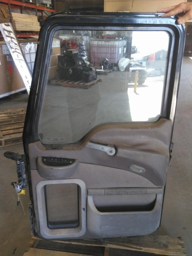 For 2007 MACK CXN 2003-2007 DOOR ASSEMBLY Right , MD
