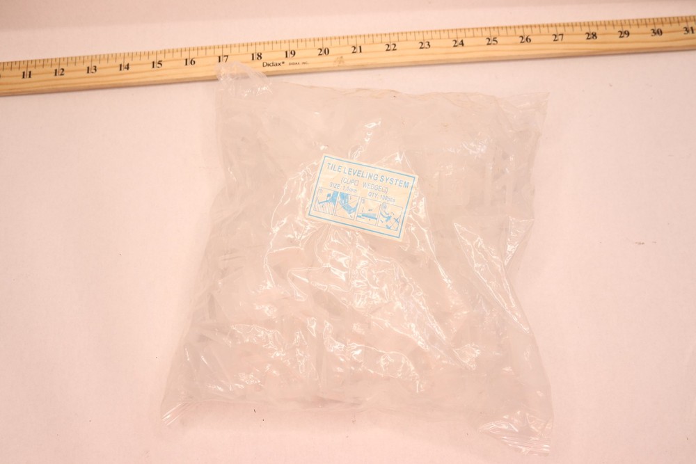 (100-Pk) Tile Leveling System Clips 1.0mm Size
