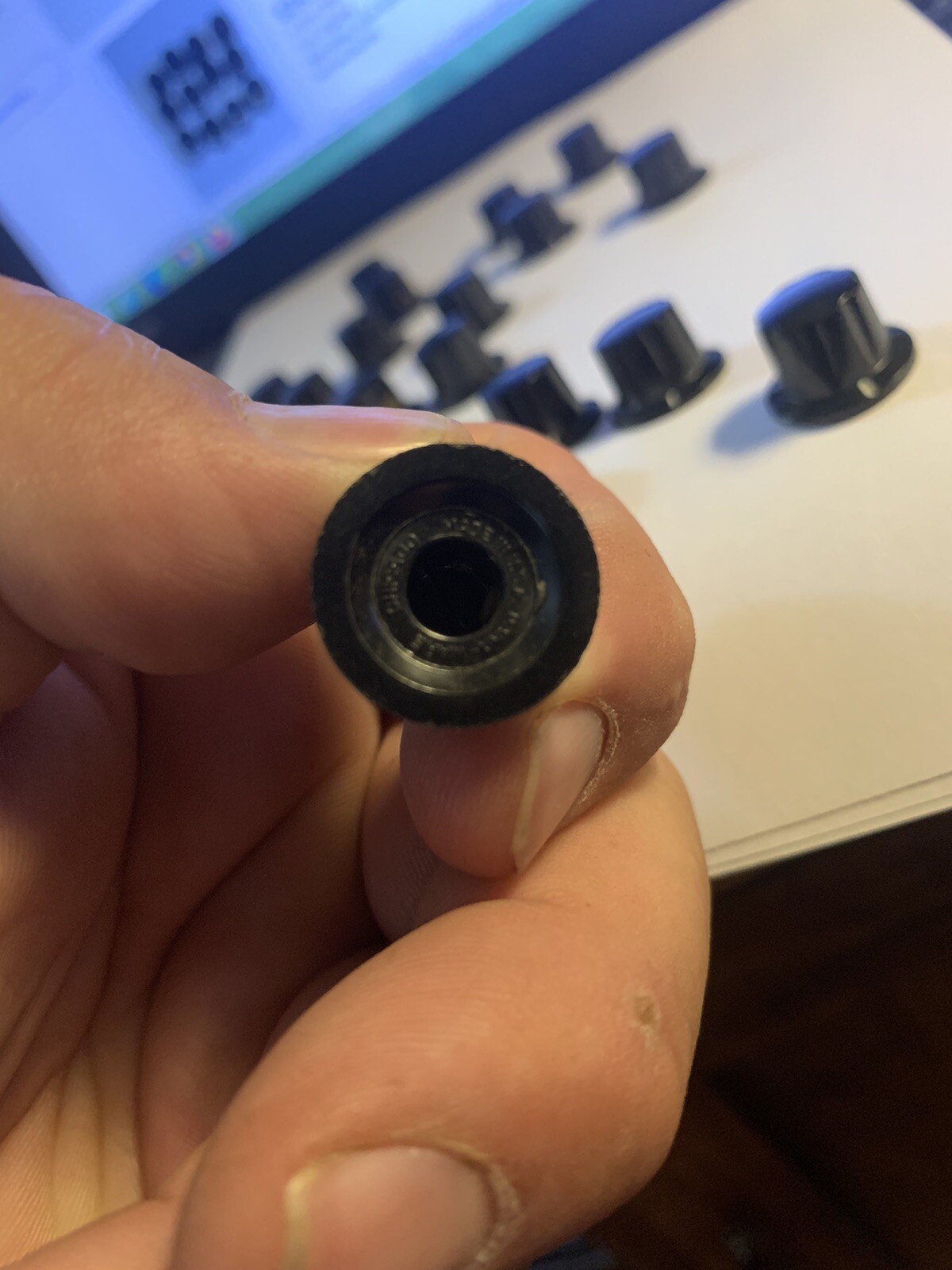 5 New Vintage Black Bakelite 3/4" DAKA-WARE Ribbed Ham Radio Guitar Amp Knobs #2