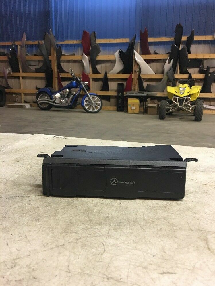 2004 , Mercedes Benz C230 CD CHANGER