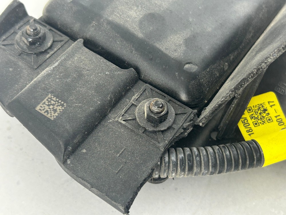 OEM | 2019 - 2021 Kia Forte Blind Spot Sensor w/ Bracket (Left/Driver)