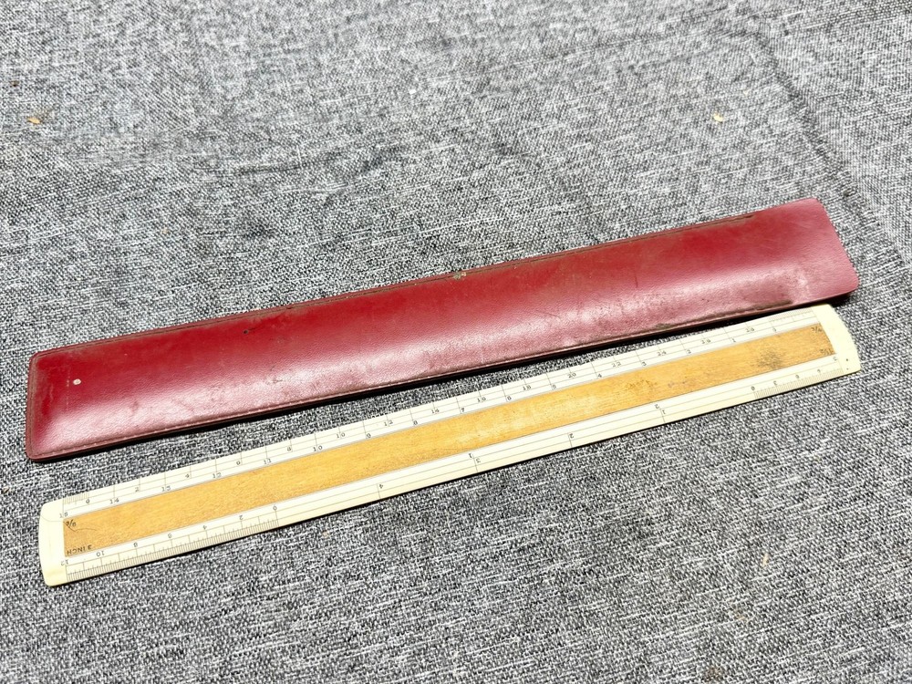 VINTAGE HALL HARDING LTD ENGINEER SCALE RULE ENGINE DIVIDED 30CM RED CASE