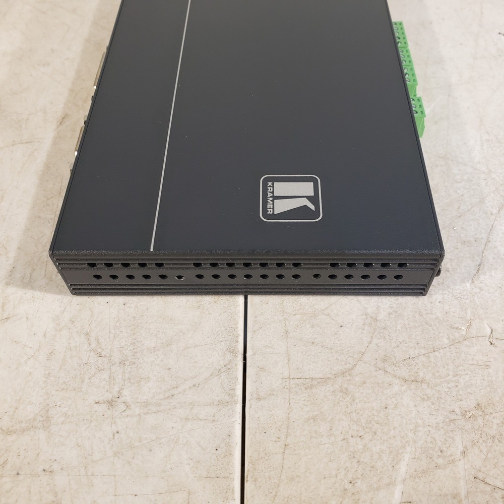 Kramer SID-X1N HDMI DP DVI VGA Auto switcher cat5 extender TX & RX HD