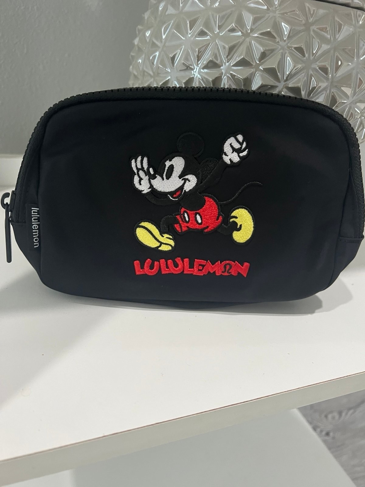 Disney Everywhere Belt Fanny Pack Black Mickey in Motion Graphic Bag with tags