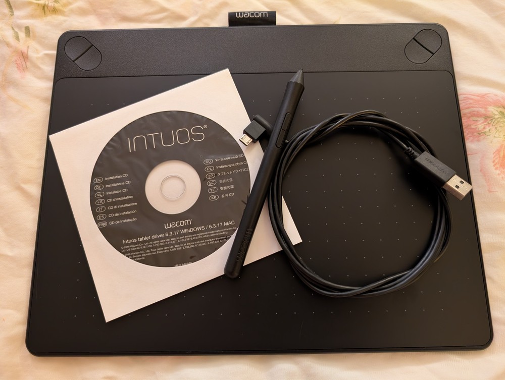 Wacom CTH-690 Intuos Medium Tablet