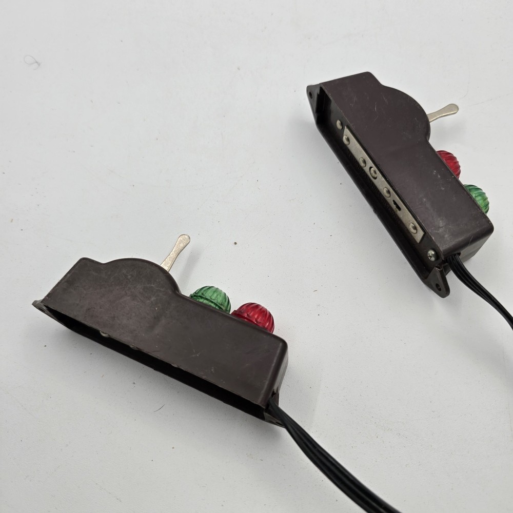 (2) Vintage Lionel Automatic Switch Controllers