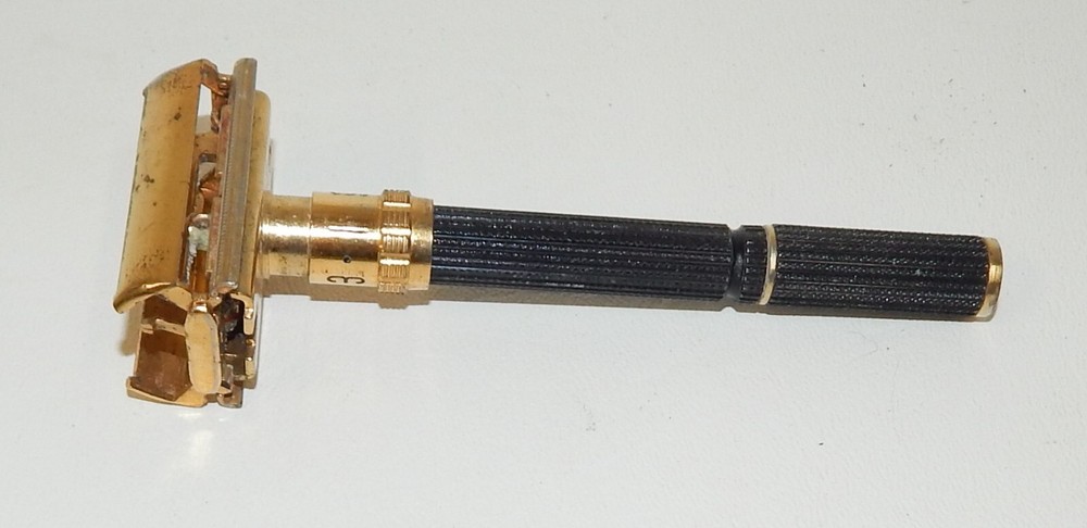 Vintage Gillette Aristrocrat Adjustable Razor