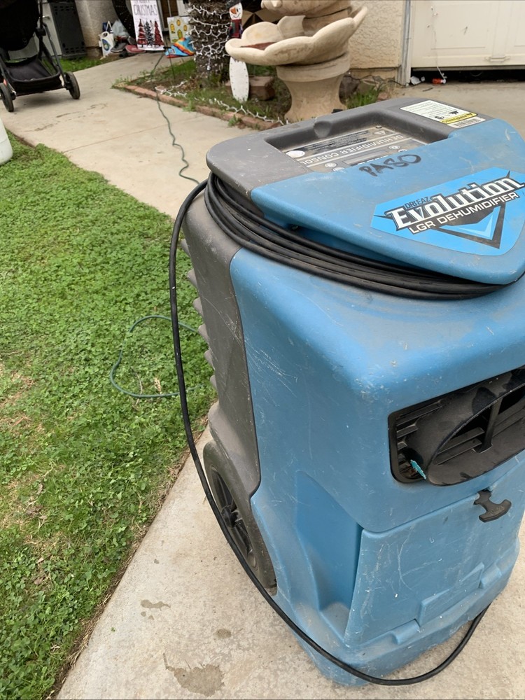 Dri-Eaz Evolution LGR Dehumidifier Turn On Needs Screen Cleaning ?? Hours