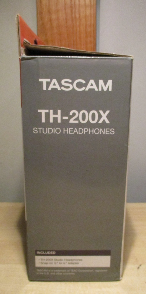 TASCAM TH-200X Studio Headphones
