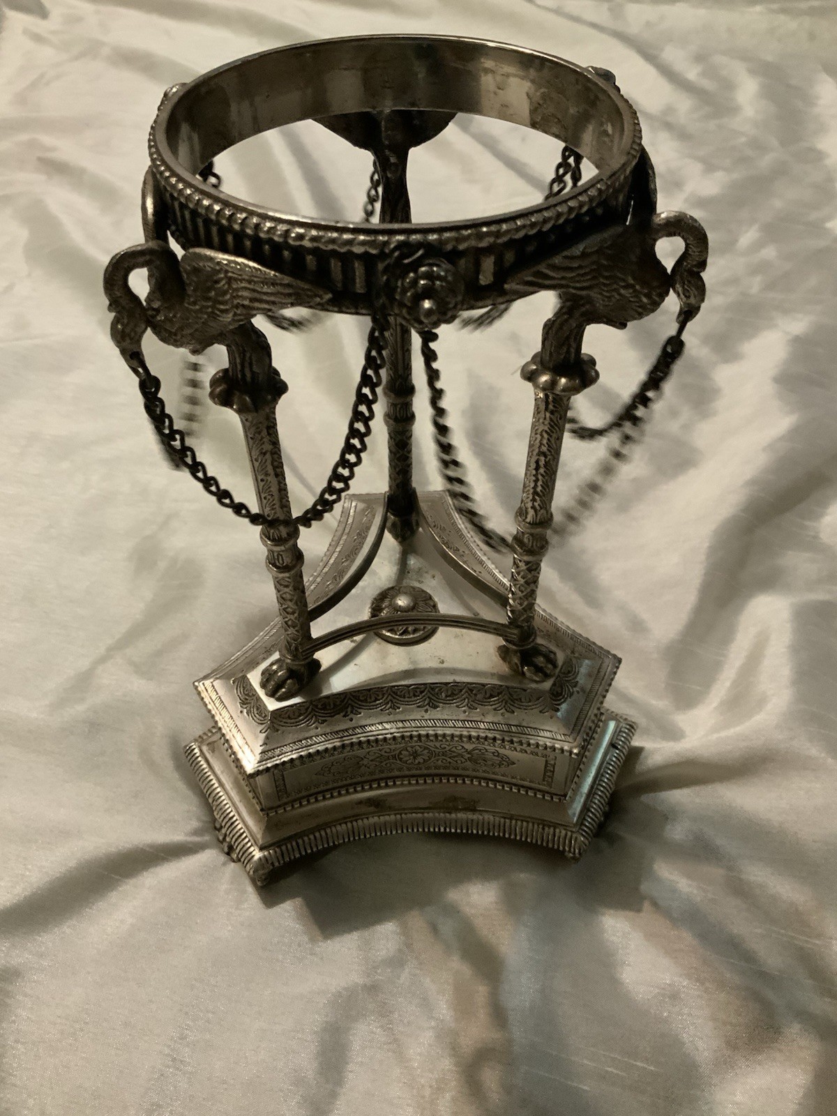 Ornate Swan Centerpieces Silver Candle Holder Stand Bird Vulture 10 x 4"Vase Orb