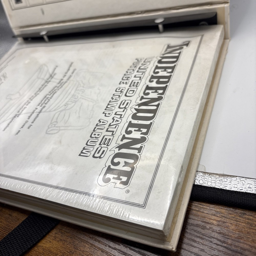 VINTAGE 1990 The Harris Independence United States Postage Stamp Album SEALED