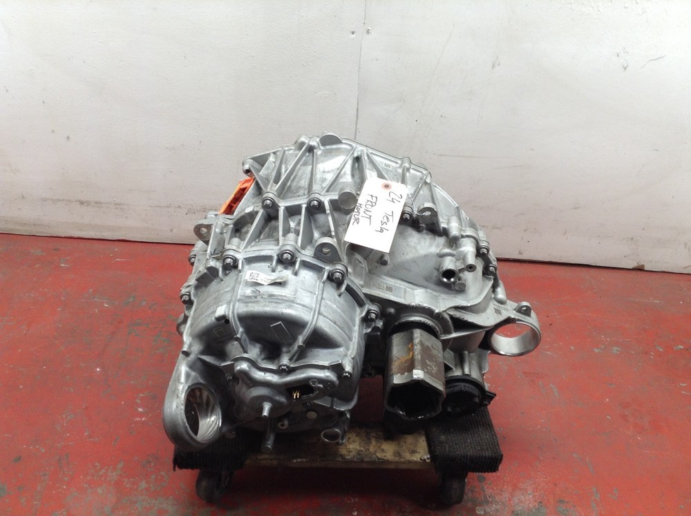 20-24 TESLA MODEL Y PERFORMANCE FRONT DRIVE UNIT ENGINE MOTOR OEM