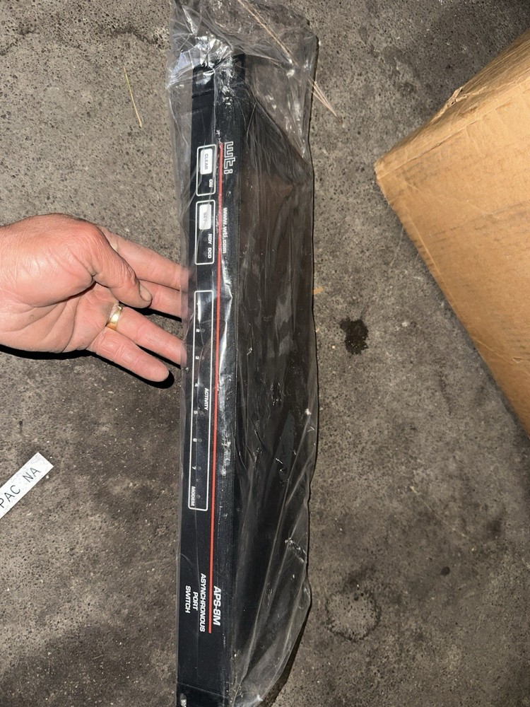 WTI CONSOLE PORT SWITCH APS-8M