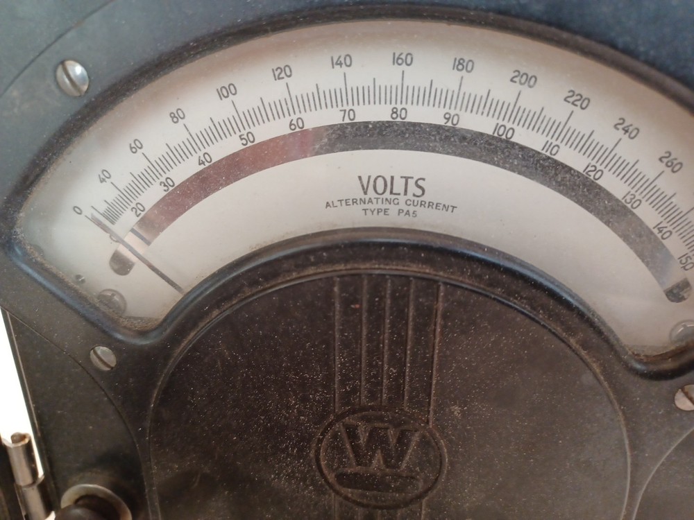 Westinghouse Type PA-5 Alternating Current Portable Volt Meter W/Leads UNTESTED