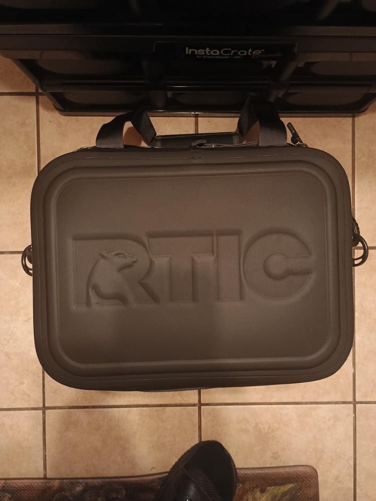 RTIC Outdoors 30 Cans Soft Pack Cooler - Black