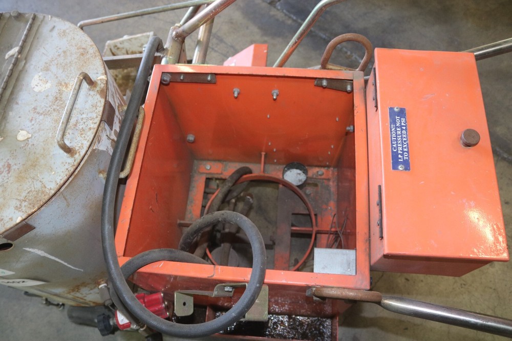 Line Master model GM-201SR Walk-Behind Applicator Striping Machine