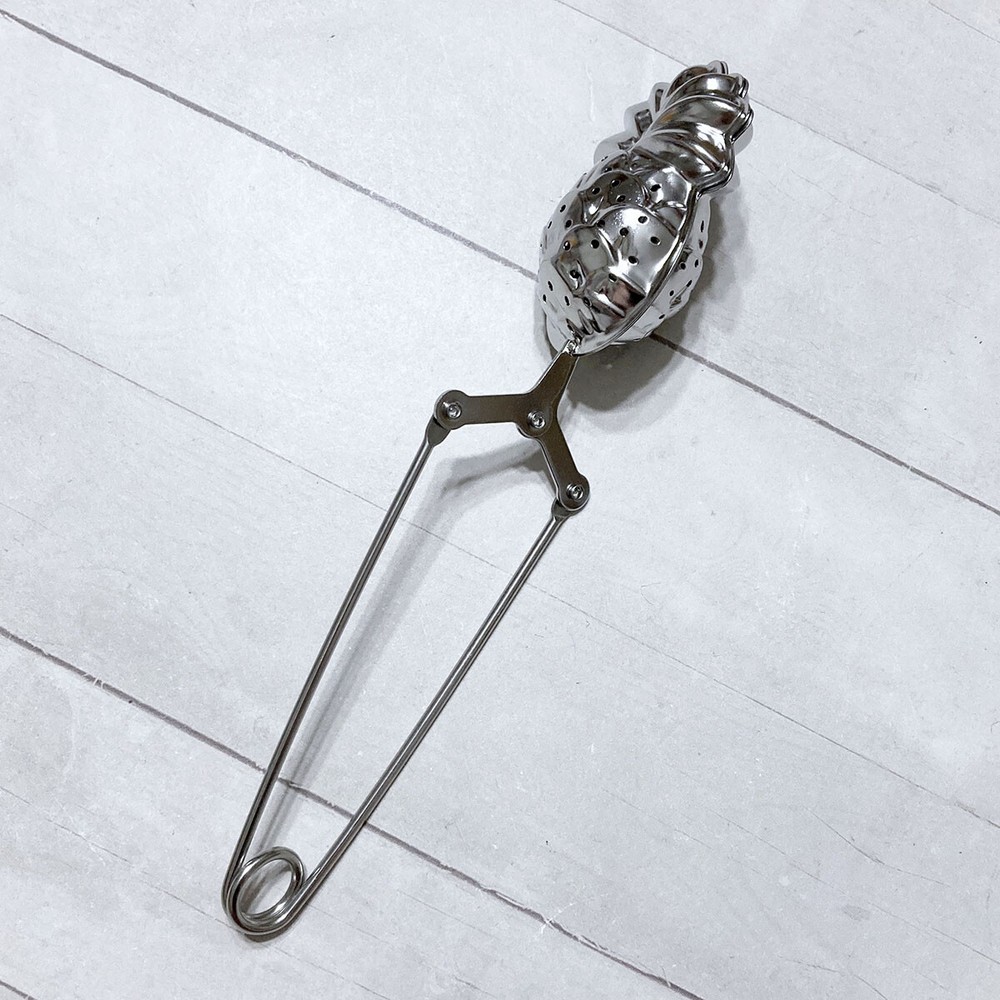 Pineapple Tea Infuser by Mudpie Snap Handle Tropical