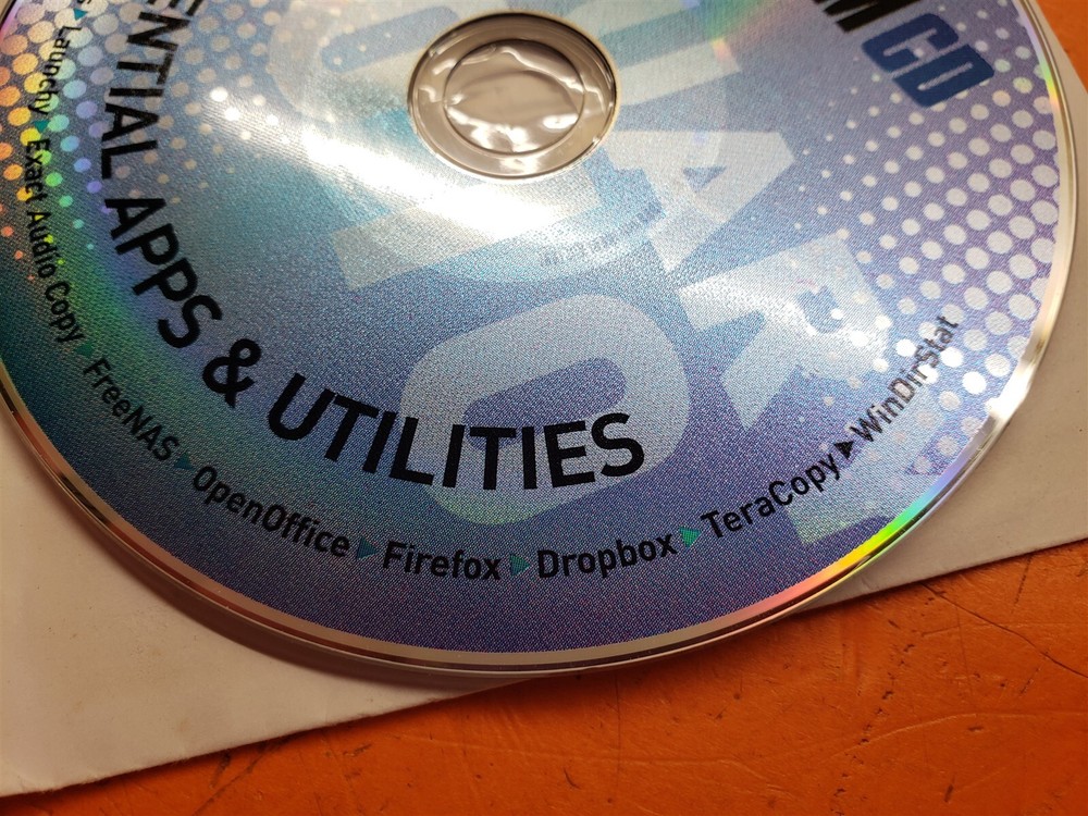 ⭐️⭐️⭐️⭐️⭐️ Maximum CD January 2010 26 Essential Apps and Utilities
