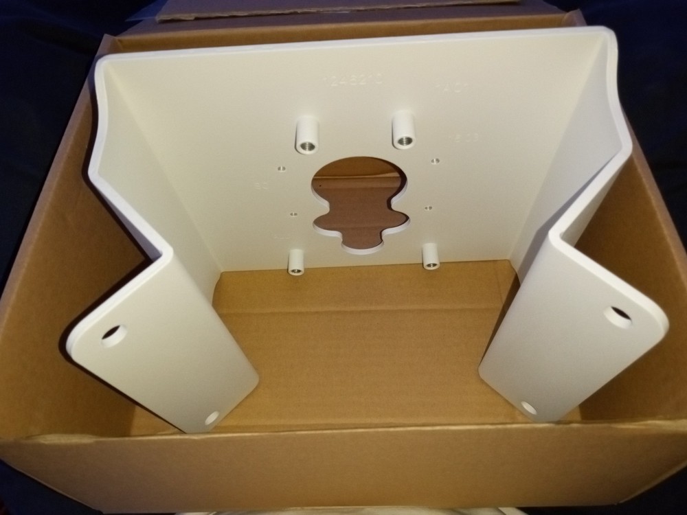 Axis T94P01B Corner Bracket PN 5504-711