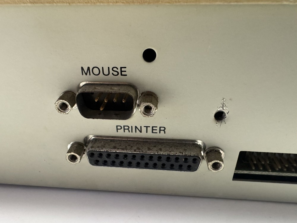 Vintage Zenith Data Systems 14ZDC3 Eazy PC Computer Powers Up