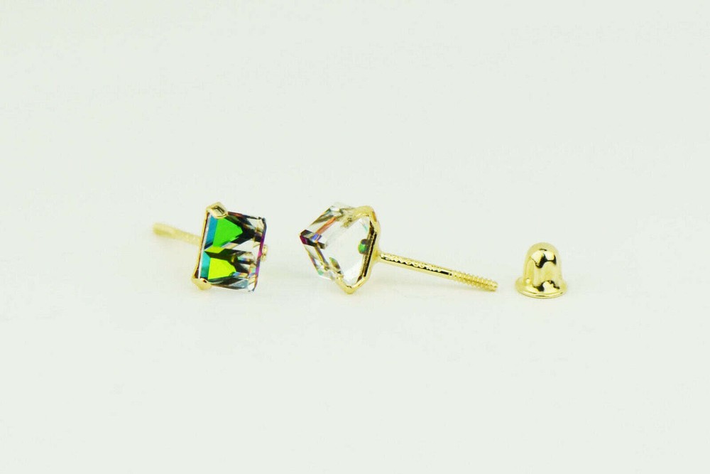 14k Yellow Gold Cube Tornasol Stud Earrings