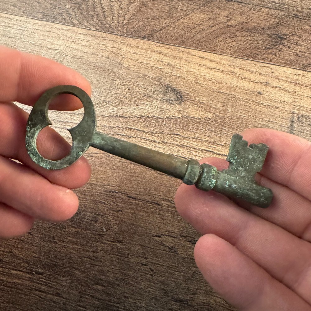 Large Antique Skeleton Key