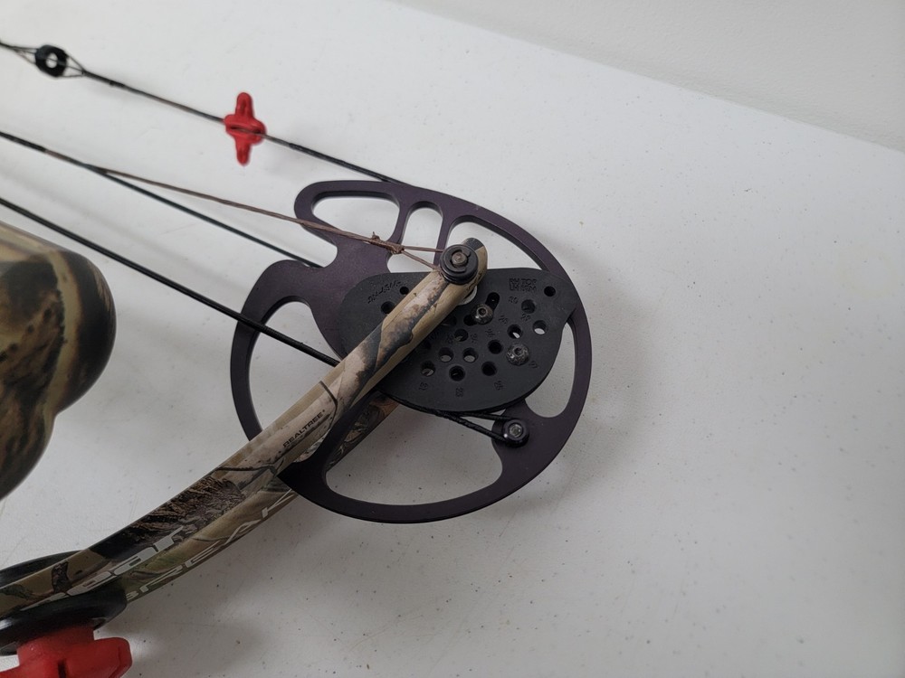 Bear Archery Outbreak Right Hand Compound Bow