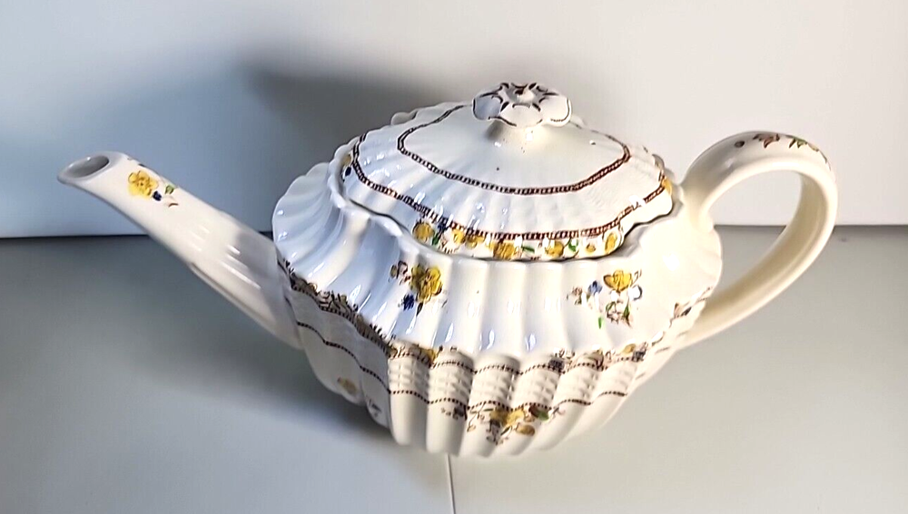 VINTAGE COPELAND SPODE BUTTERCUP PATTERN CHINA TEAPOT AND LID