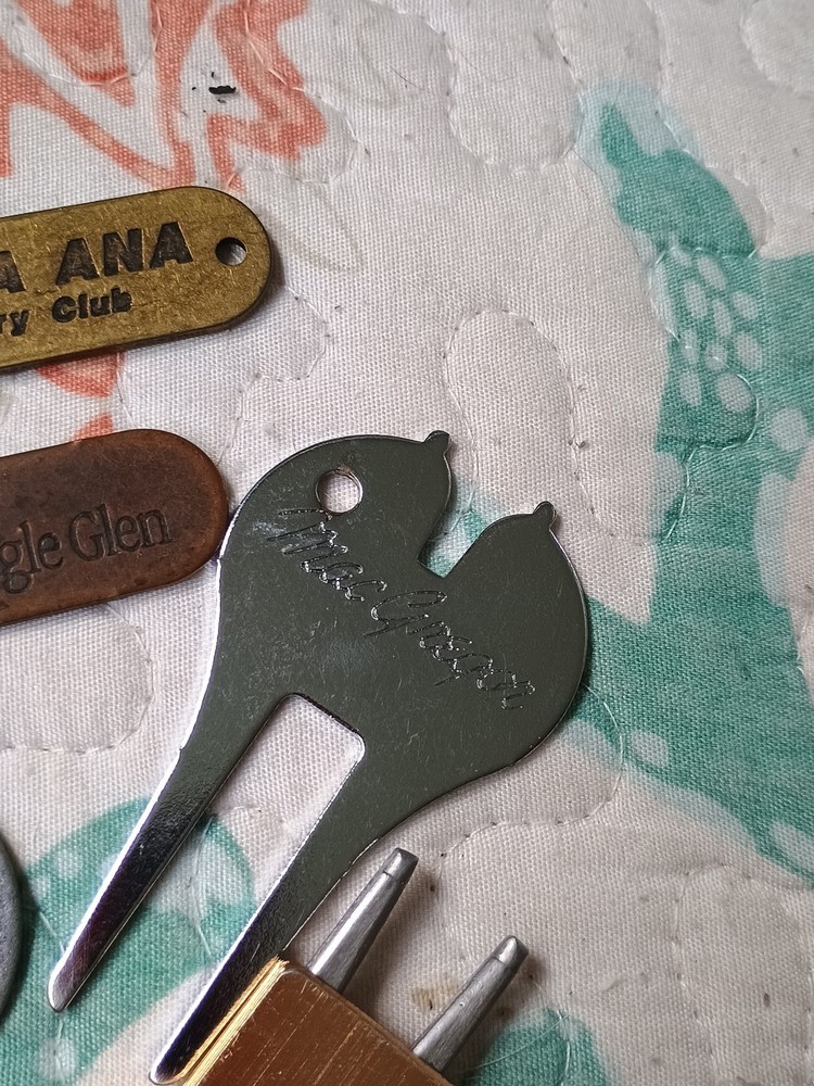 Vtg 9 Pc Advertising golf shoe spike key tools