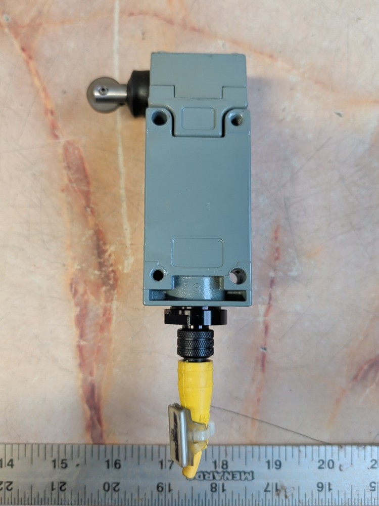 SQUARE D 9007C54FP10Y19021 LIMIT SWITCH W/ OPERATING HEAD