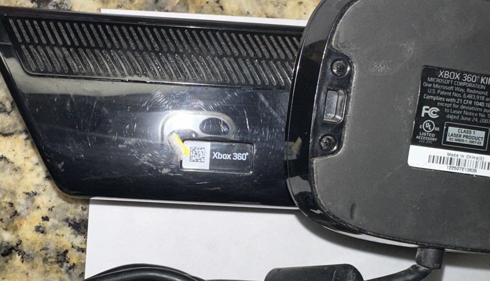 Genuine Microsoft Xbox 360 Kinect Sensor (Model 1414) Black