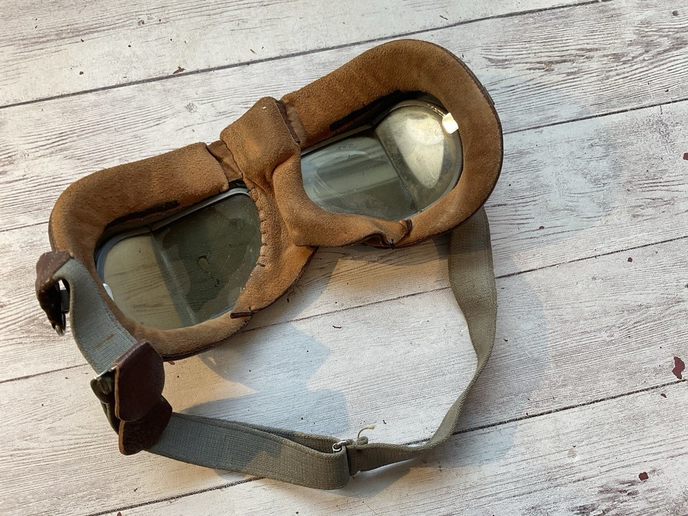 ORIGINAL WWII BRITISH RAF FLIGHT GOGGLES